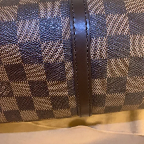 Authentic Louis Vuitton Papillon 26 in Damier - Picture 8 of 15